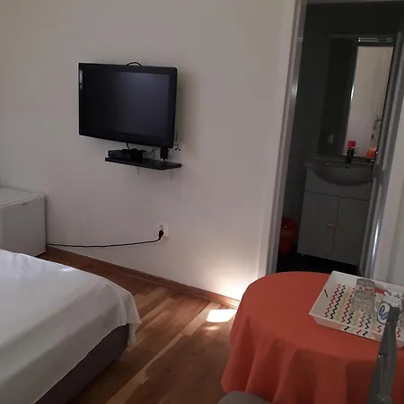 Studio On Main Pedestrian Street *
